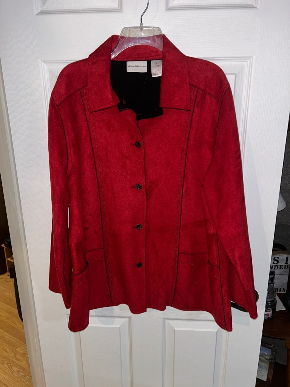 Women's red Alfred Dunner blazer, size 16